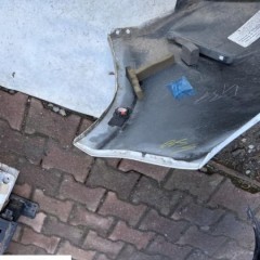 zderzak tył TOYOTA COROLLA E21 HB 18-