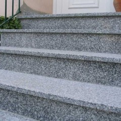 Stopień granitowy G664 Królewski Brąz płomieniowany 150x33x2 cm