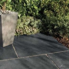 Płytki wapień Black Limestone antykowane  bębnowane Taras Balkon Ogród