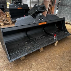 Łyżka skarpowa hydrauliczna 180cm 6-10,5t