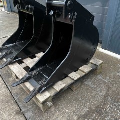 Łyżka podsiębierna 30cm koparka 3,6-5,5t