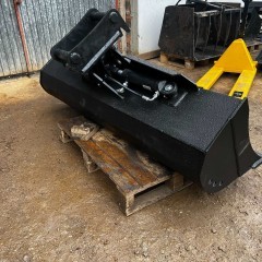 Łyżka skarpowa hydrauliczna 180cm 6-10,5t