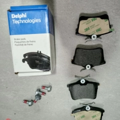 KLOCKI HAMULCOWE TYL BERLINGO B9 308 1.2 1.6 HDI 08-