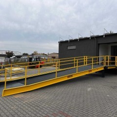 Rampa dokowa najazdowa przeładunkowa wjazd magazyn POLSKA PRODUKCJA