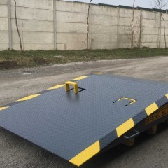 Rampa przenośna do rozładunku kontenerów