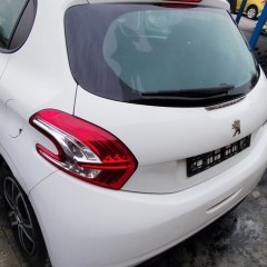 Klapa bagażnika tył  Peugeot 208 EWPB