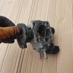 Suzuki Jimny Przepustnica Silniczek Krokowy 1.3 98-05 Kraków