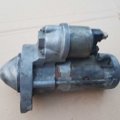 TOYOTA AVENSIS Rozrusznik 28100 0G020 2.0 D4D