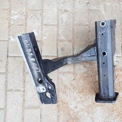 Podłóżnica prawa fartuch audi a4 b5 lift LY9B 2001 2.5 części Gołdap