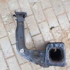 Podłóżnica prawa fartuch audi a4 b5 lift LY9B 2001 2.5 części Gołdap