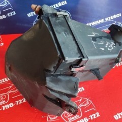 Obudowa Filtra Powietrza z Audi A6 S6 4.2 Q V8 Automat 99 Gołdap