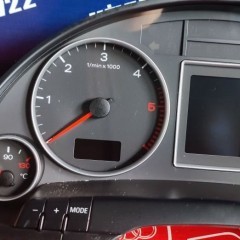 Licznik Zegary RB8 Audi A4 B7 2.0 TDI Multitronik 2005 Blask Gołdap