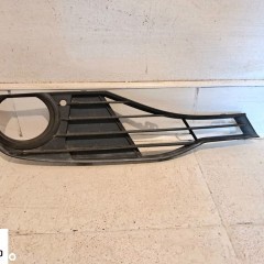 Kratka zderzaka BMW F30 prawy przód 18648510