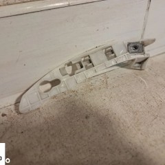 Peugeot 208 Oryginalny ślizg mocowanie zderzaka tył lewy 9676508080