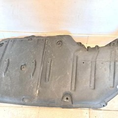 TOYOTA COROLLA E21 KOMBI TYLNA TYLNIA TYŁ OSŁONA PODWOZIA , NR 58399-02180