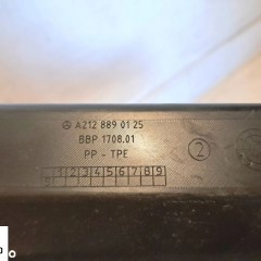 Mercedes-Benz OE A2128890125 osłona błotnika