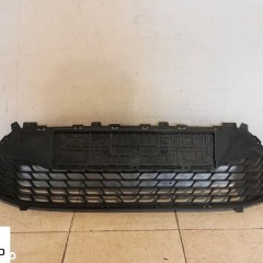 KRATKA ZDERZAKA PRZÓD ŚRODKOWA HYUNDAI I30 LIFT 10