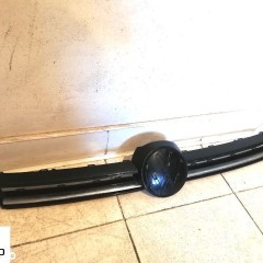 VW GOLF VII ATRAPA GRILL